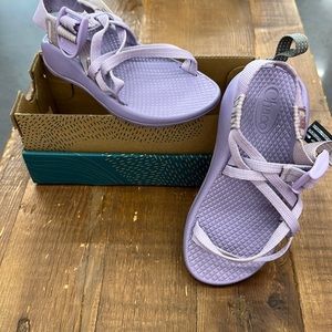 NWT Chaco Purple Sandal Size 11 in kids